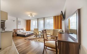 Pokoje i Apartamenty Poducha